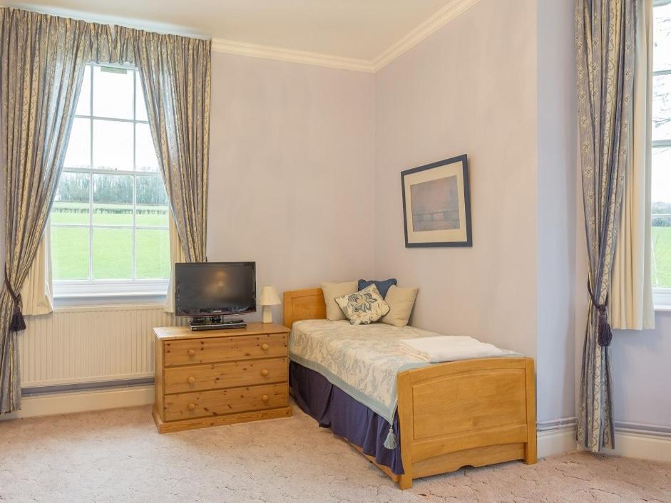 Dinton  Marshwood Farm B&B And Shepherds Hut מראה חיצוני תמונה