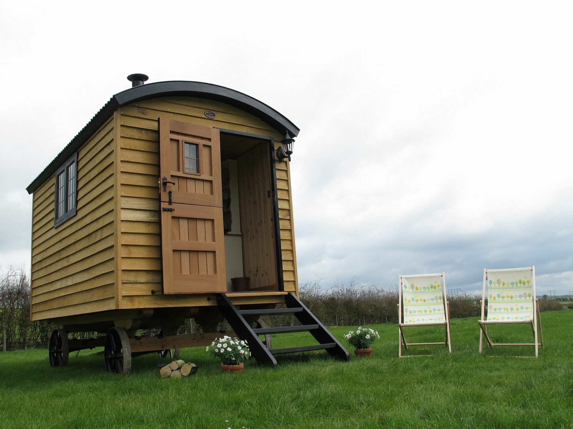 Dinton  Marshwood Farm B&B And Shepherds Hut מראה חיצוני תמונה