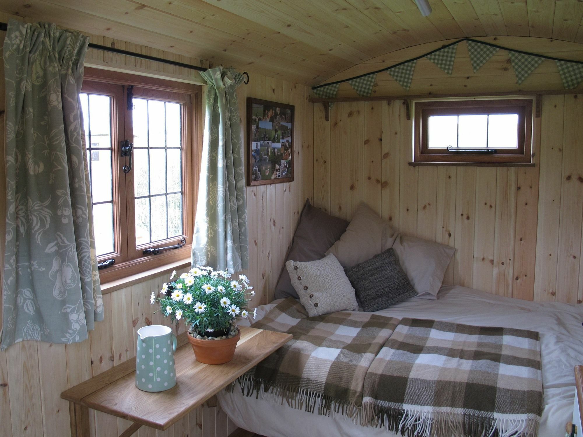 Dinton  Marshwood Farm B&B And Shepherds Hut מראה חיצוני תמונה